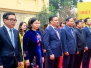 ĐOÀN ĐẠI BIỂU LÃNH ĐẠO THÀNH PHỐ HÀ NỘI DÂNG HƯƠNG TẠI TƯỢNG ĐÀI ĐỒNG CHÍ TRẦN PHÚ NHÂN DỊP KỶ NIỆM 94 NĂM NGÀY THÀNH LẬP ĐẢNG CỘNG SẢN VIỆT NAM